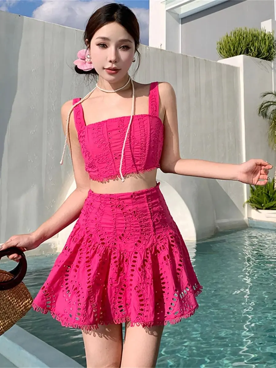Sexy Lace Trim Halter Camisole Top + High Waist Mini Skirt Fashion 2 Piece Set Women's Embroidery Hollow out Cottons Skirt Suits
Sexy Lace Trim Halter Camisole Top + High Waist Mini Skirt Fashion 2 Piece Set Women's Embroidery Hollow out Cottons Skirt Suits