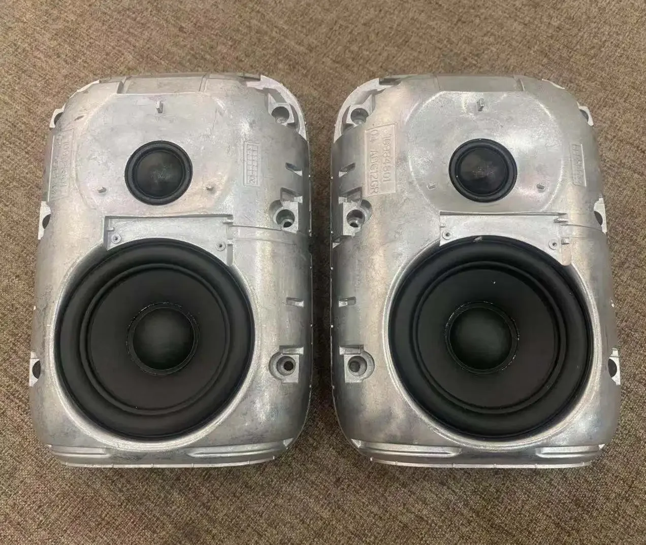 B & O Speaker DIY Fever Hifi/bluetooth Speaker B & O Aluminum Box 3 Inch Two-way Passive Speaker
B & O Speaker DIY Fever Hifi/bluetooth Speaker B & O Aluminum Box 3 Inch Two-way Passive Speaker