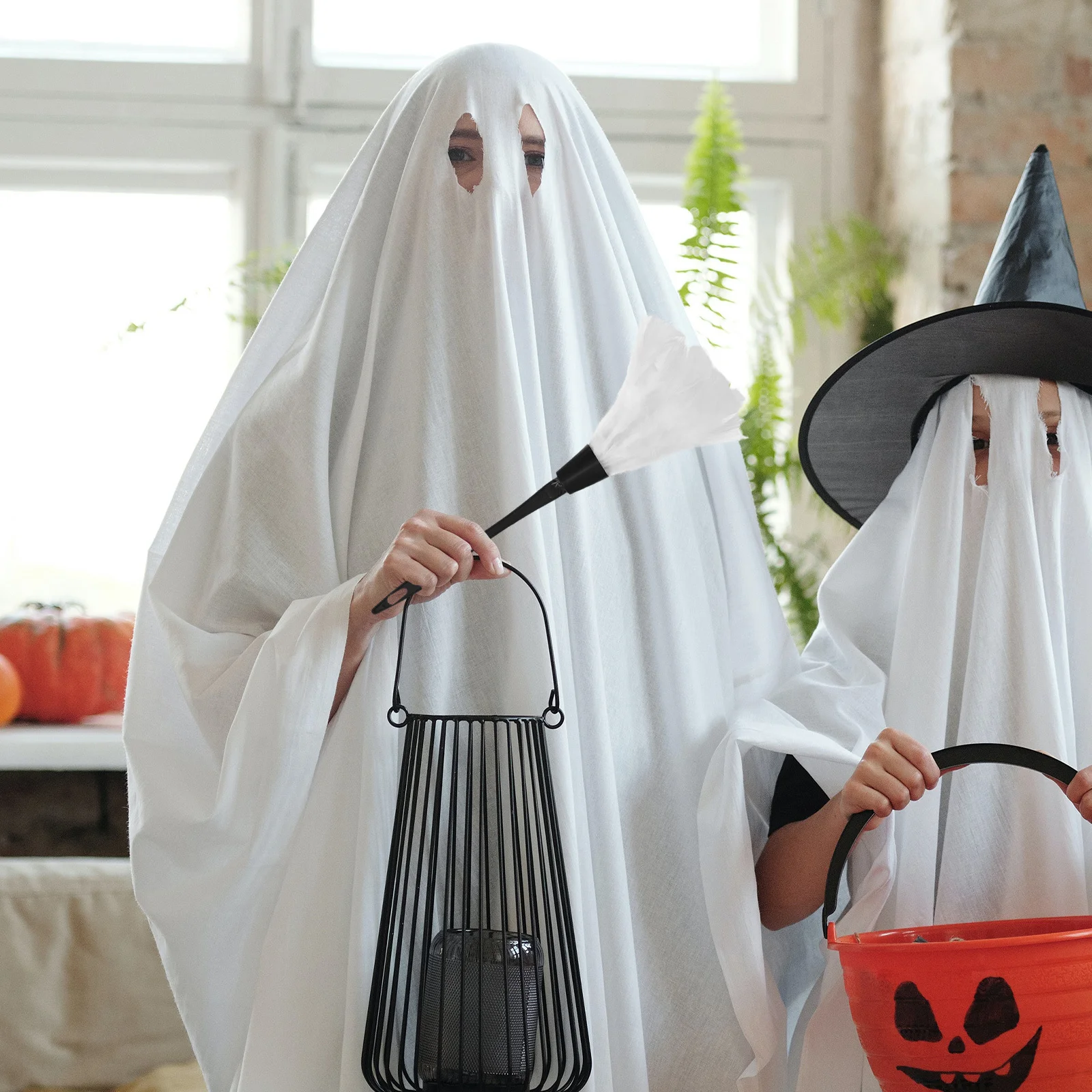 Maid Costume Props Cosplay Accessories Women Apron Headband Duster Premium Material Halloween Party Fancy Dress Role Play
Maid Costume Props Cosplay Accessories Women Apron Headband Duster Premium Material Halloween Party Fancy Dress Role Play