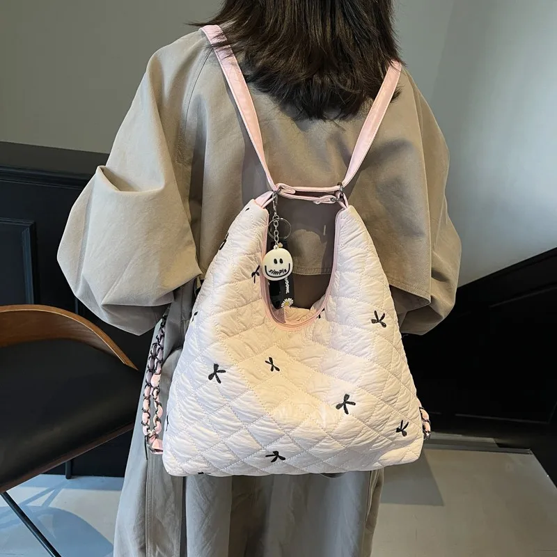 Женский легкий и повседневный рюкзак из нейлоновой ткани bolsos de mujer, школьная сумка, рюкзак mochila para viajebags для женщин
Женский легкий и повседневный рюкзак из нейлоновой ткани bolsos de mujer, школьная сумка, рюкзак mochila para viajebags для женщин