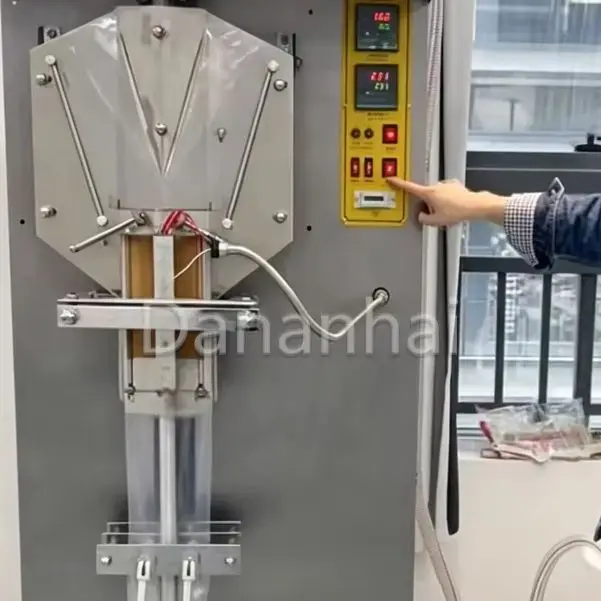 Full Automatic Liquid Packaging Machine for Food Chinese Medicine Milk Soybean Milk Vinegar - Commercial Quantitative Filling Ma
Full Automatic Liquid Packaging Machine for Food Chinese Medicine Milk Soybean Milk Vinegar - Commercial Quantitative Filling Ma
