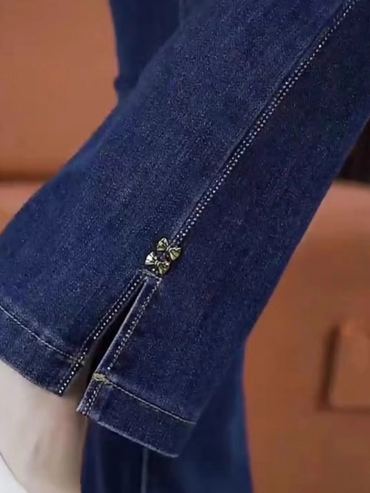 High Waist Bell Bottom Jeans Women's Spring Autumn 2025 New Style Rhinestone Elastic Slim Straight Split Flared Jeans
High Waist Bell Bottom Jeans Women's Spring Autumn 2025 New Style Rhinestone Elastic Slim Straight Split Flared Jeans