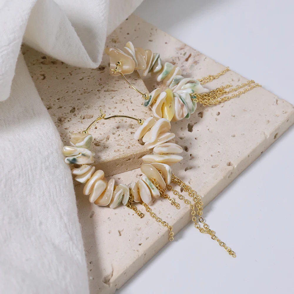 Natural Shell Stream Su Earrings Korean Style Women Luxury Jewelry Fashion Ladies and Girls Gift GE1579
Natural Shell Stream Su Earrings Korean Style Women Luxury Jewelry Fashion Ladies and Girls Gift GE1579