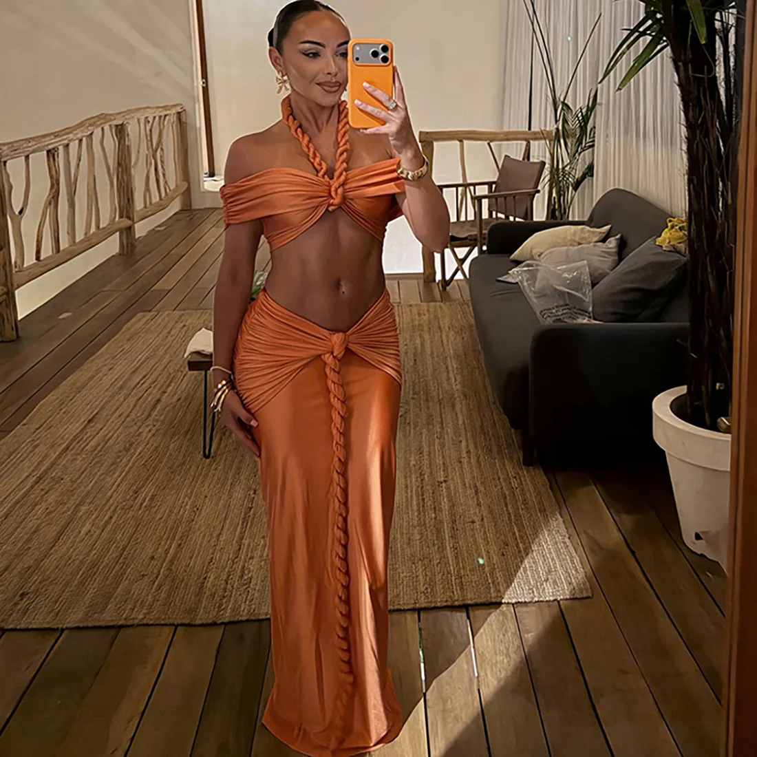 2026 Summer Fashion Sexy Beach Style Collarless V-Neck Top with Open-Back Long Dress Set
2026 Summer Fashion Sexy Beach Style Collarless V-Neck Top with Open-Back Long Dress Set