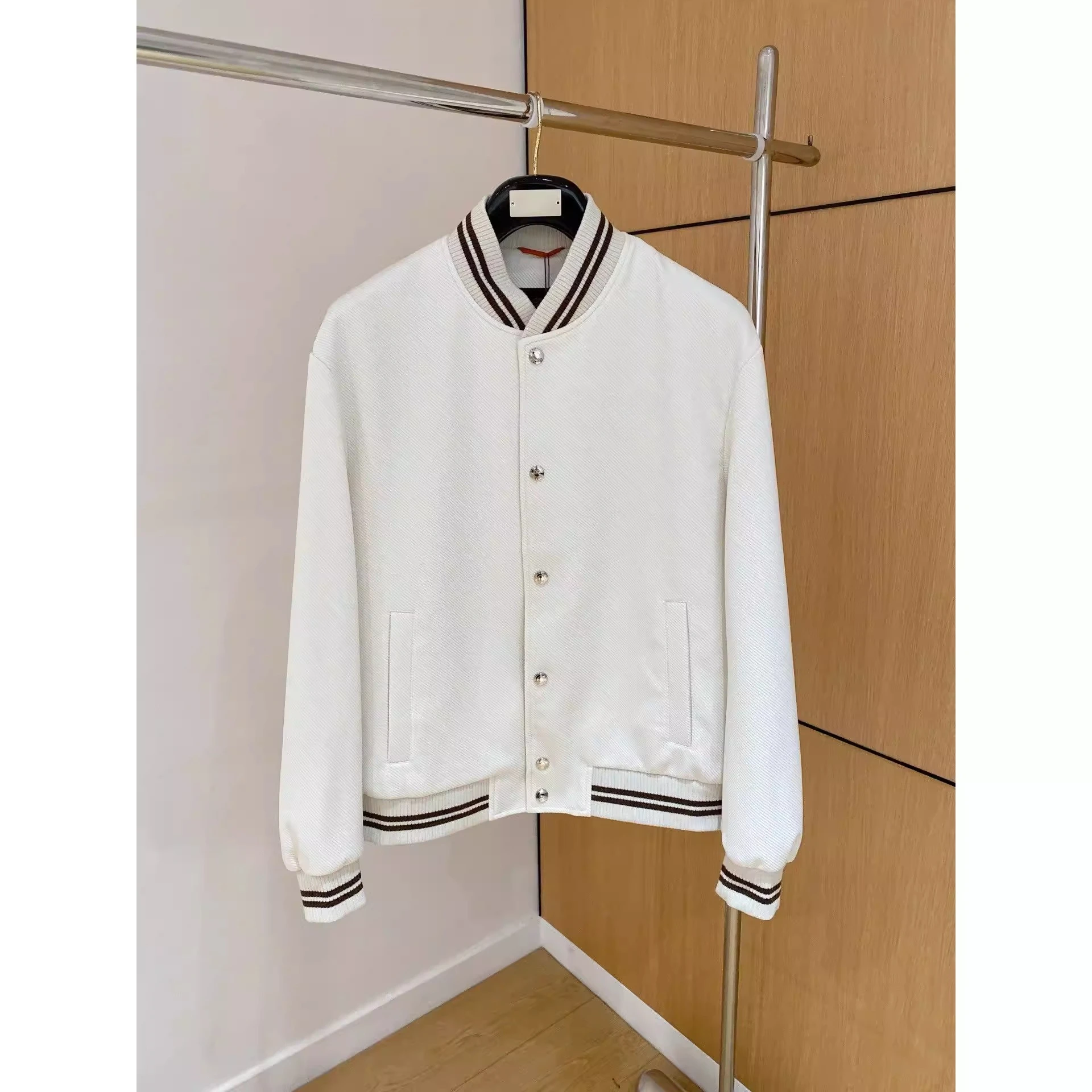 Italian LP Casual Men's Baseball Jacket
Italian LP Casual Men's Baseball Jacket