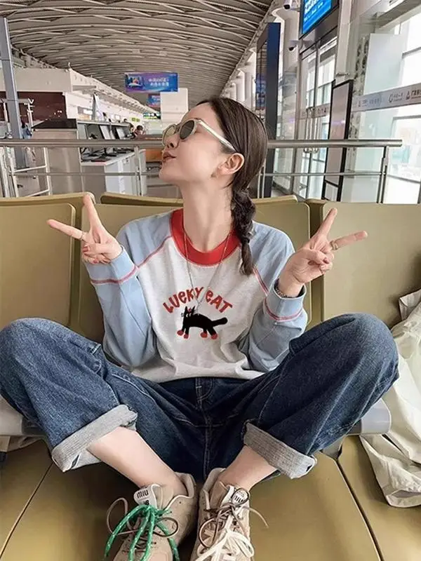 Sweet Japanese Style Long Sleeve T-Shirt Women's Base Layer Shirt Shoulder Insertion Loose Top Design Winter Cotton Knitwear
Sweet Japanese Style Long Sleeve T-Shirt Women's Base Layer Shirt Shoulder Insertion Loose Top Design Winter Cotton Knitwear