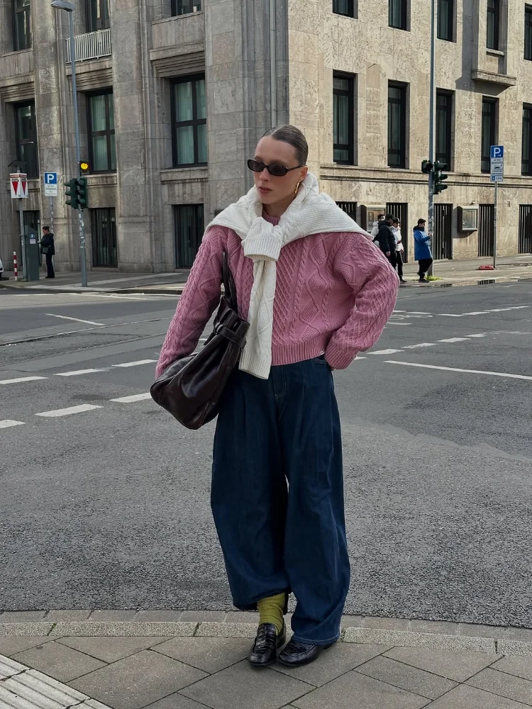 Women Casual Pink Fine-knit Sweater Elegant Round Neck Long-sleeved Loose Kintted Pullovers Lady Daily Fashion Office Pullover
Women Casual Pink Fine-knit Sweater Elegant Round Neck Long-sleeved Loose Kintted Pullovers Lady Daily Fashion Office Pullover