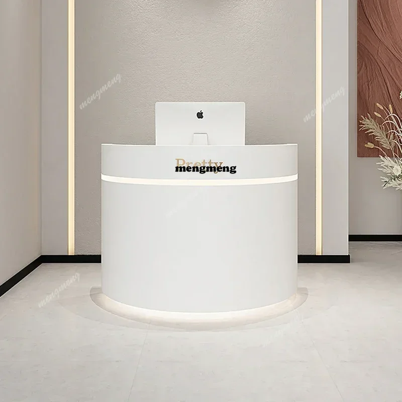 R Салон красоты Маленькие стойки регистрации Современная роскошная стойка для хранения компании Подиум Стол Офисная мебель Balcao
R Салон красоты Маленькие стойки регистрации Современная роскошная стойка для хранения компании Подиум Стол Офисная мебель Balcao