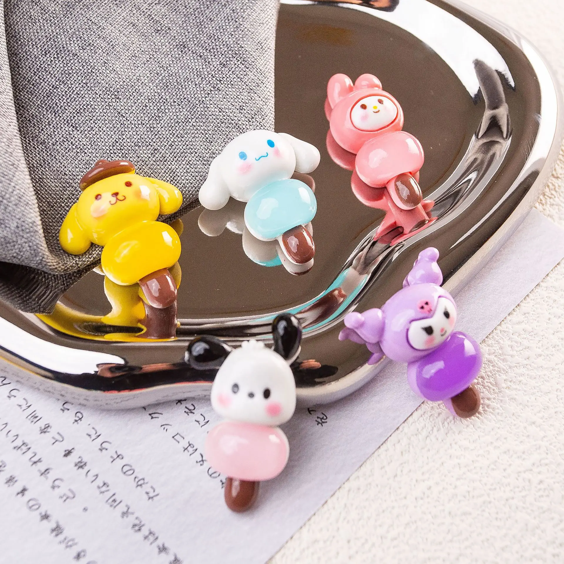 5Pcs Cute sanrio series Cartoon Resin Flatback Handmade Resin Accessories Crafts Materials Scrapbooking Embellishments
5Pcs Cute sanrio series Cartoon Resin Flatback Handmade Resin Accessories Crafts Materials Scrapbooking Embellishments