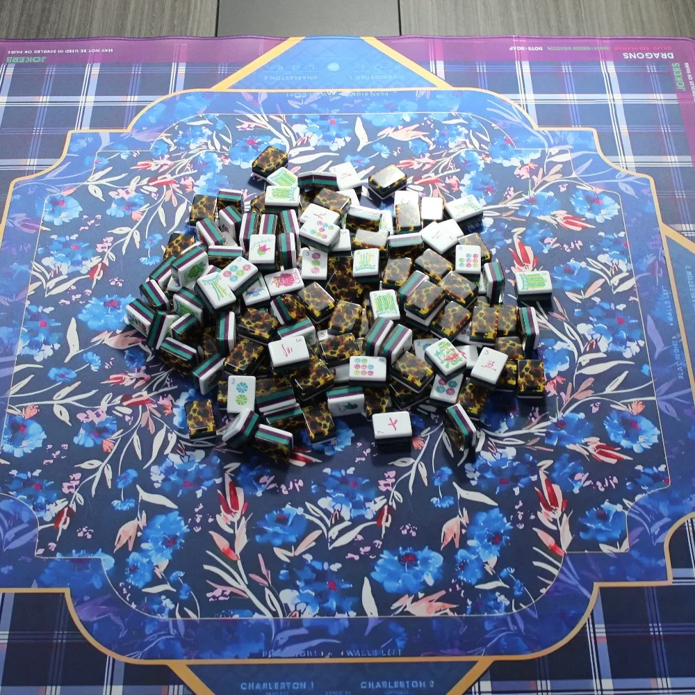 New Design Luxury Acrylic American Mahjong Cards Casual Fashion Durable Environmentally Friendly Portable American Mahjong Cards
New Design Luxury Acrylic American Mahjong Cards Casual Fashion Durable Environmentally Friendly Portable American Mahjong Cards