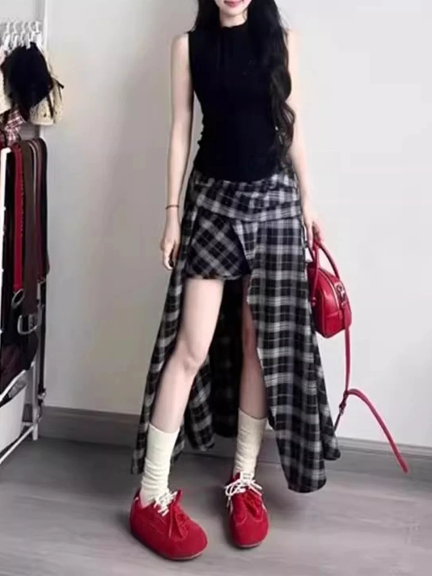 Spicy Girl Asymmetrical Plaid A-Line Skirt Women's Summer Vintage Design Split Midi Skirt Korean Style High Waist Elasti...
Spicy Girl Asymmetrical Plaid A-Line Skirt Women's Summer Vintage Design Split Midi Skirt Korean Style High Waist Elasti...