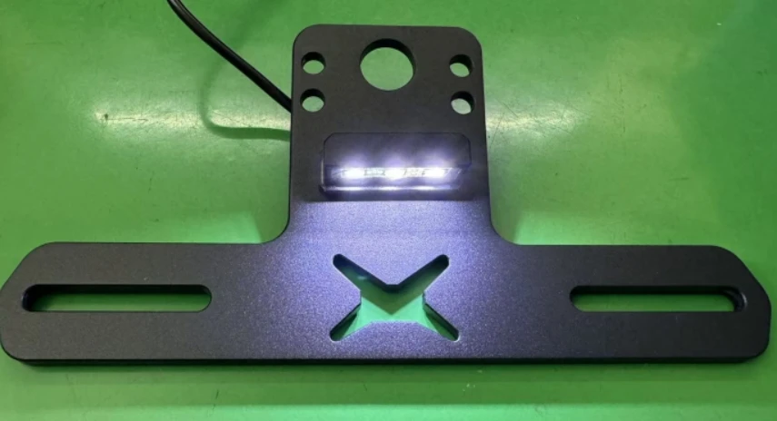 Держатель номерного знака UTV с подсветкой, алюминиевое крепление рамки номерного знака для гольф-кара, грузовика на колесах, снегохода, прицепа, лодки SxS Can-Am
Держатель номерного знака UTV с подсветкой, алюминиевое крепление рамки номерного знака для гольф-кара, грузовика на колесах, снегохода, прицепа, лодки SxS Can-Am