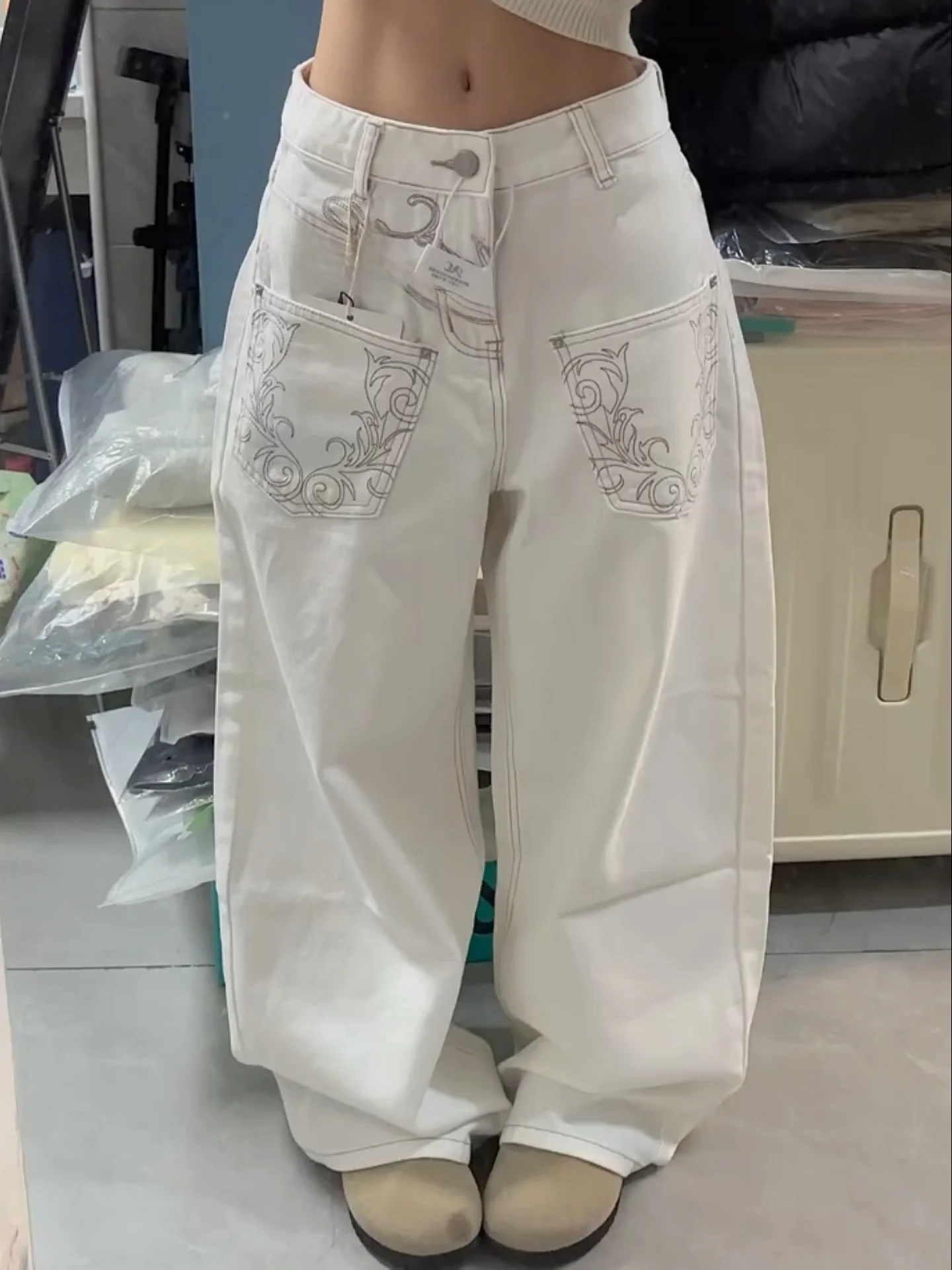 American Large Size Retro Washed Reversal Embroidery White Wide Leg Jeans Women Loose Slimming Drapey Knife Long Pants
American Large Size Retro Washed Reversal Embroidery White Wide Leg Jeans Women Loose Slimming Drapey Knife Long Pants