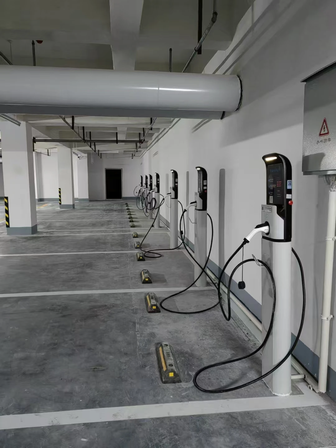 New Energy Vehicle Parts Accessories Ac Wall Box Wallbox Ev Charger Solar Car Charger Station
New Energy Vehicle Parts Accessories Ac Wall Box Wallbox Ev Charger Solar Car Charger Station