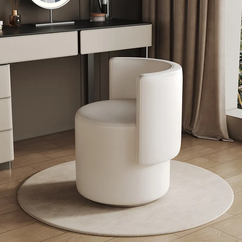 Leather cream wind makeup chair rotatable light luxury bedroom dresser stool girls home backrest makeup stool
Leather cream wind makeup chair rotatable light luxury bedroom dresser stool girls home backrest makeup stool