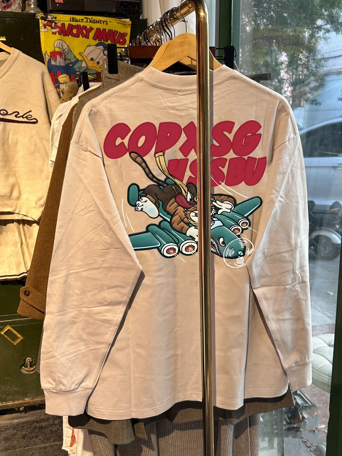 Heavyweight Pure Cotton Long Sve T-irt Trendy Brand Cartoon Print Retro Inner Wear Base irt Loose Fit Youth Faion
Heavyweight Pure Cotton Long Sve T-irt Trendy Brand Cartoon Print Retro Inner Wear Base irt Loose Fit Youth Faion