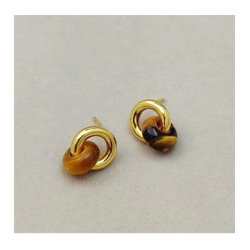 New Fashionable and Retro Interlocking Tiger's Eye Stone Stud Earrings Women's High-end Antique Earrings Qingdao Earrings Silver
New Fashionable and Retro Interlocking Tiger's Eye Stone Stud Earrings Women's High-end Antique Earrings Qingdao Earrings Silver