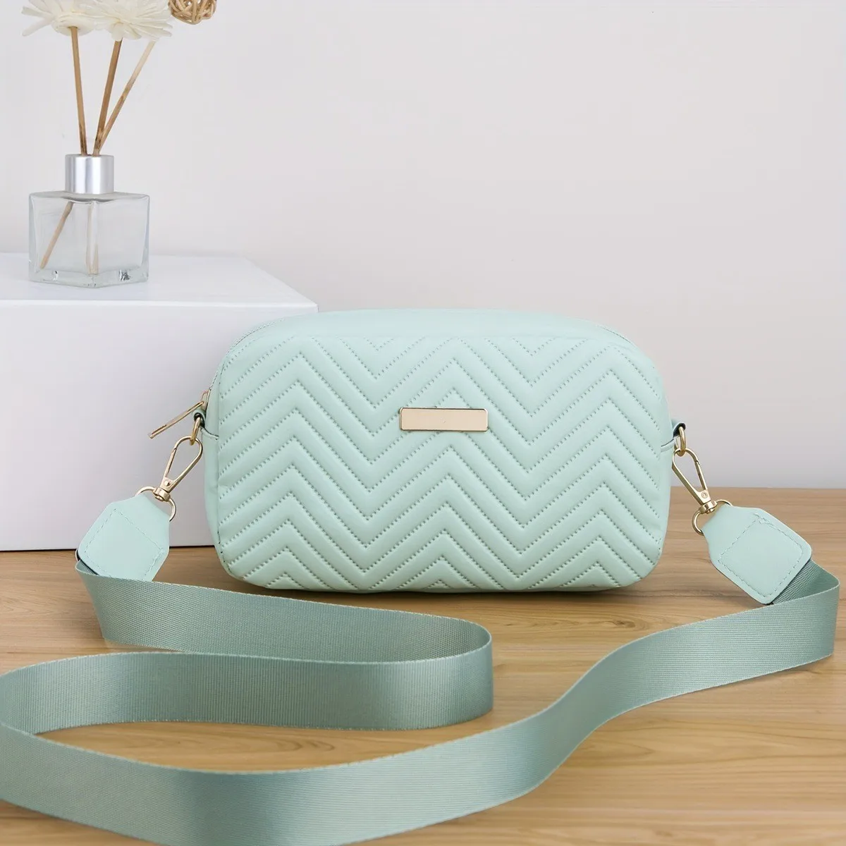 Женская минималистичная мини-модная модная сумка через плечо из искусственной кожи, стеганая сумка через плечо, повседневная сумка и кошелек для мобильного телефона
Женская минималистичная мини-модная модная сумка через плечо из искусственной кожи, стеганая сумка через плечо, повседневная сумка и кошелек для мобильного телефона