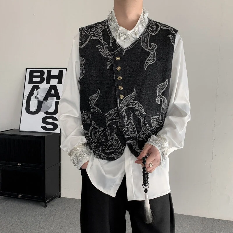 Ретро-жилет из денима с китайской вышивкой для мужчин, с V-образным вырезом, на боковых пуговицах, повседневный, модный, молодежный, из полиэфирного волокна
Ретро-жилет из денима с китайской вышивкой для мужчин, с V-образным вырезом, на боковых пуговицах, повседневный, модный, молодежный, из полиэфирного волокна