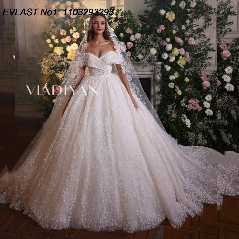 EVLAST Customized Elegant A Line Wedding Dress Lace Applique Beading Bridal Gown Shiny Robe De Mariee Vestidos De Novia TBD151
EVLAST Customized Elegant A Line Wedding Dress Lace Applique Beading Bridal Gown Shiny Robe De Mariee Vestidos De Novia TBD151