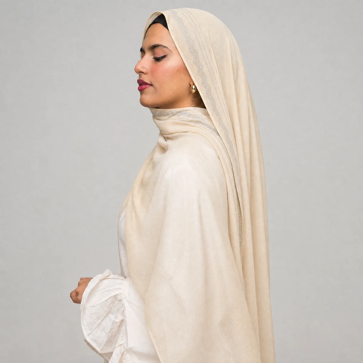 Modal Cotton Jersey Rhinestone Hijab Scarf For Women Stretch Shawl Plain Muslim Headband Solid Color Long Muffler 170*60cm
Modal Cotton Jersey Rhinestone Hijab Scarf For Women Stretch Shawl Plain Muslim Headband Solid Color Long Muffler 170*60cm