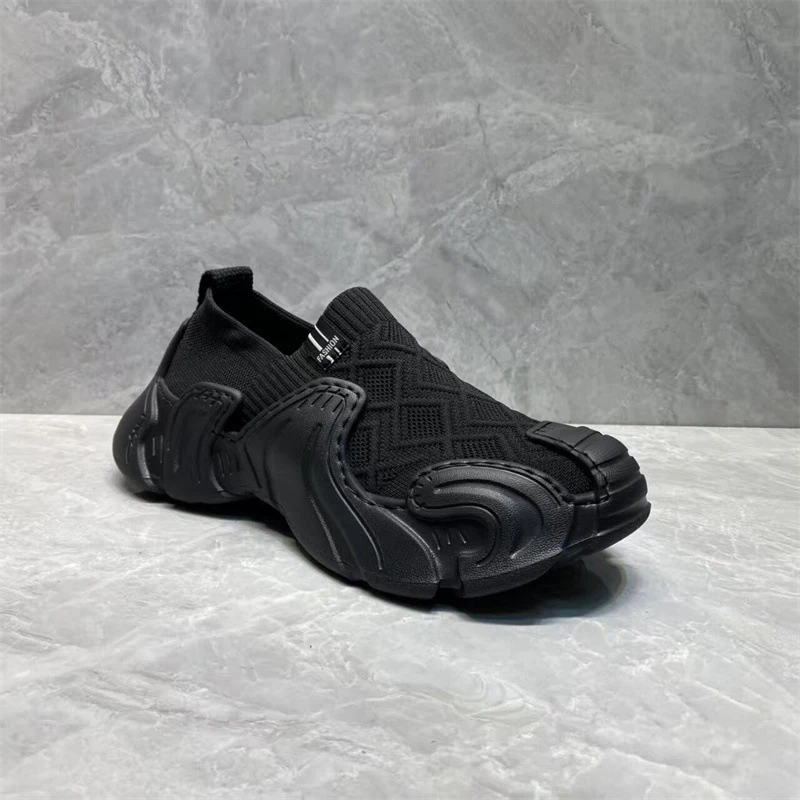 New black mesh casual shoes for men, trendy breathable sneakers, slip-on fashion loafers
New black mesh casual shoes for men, trendy breathable sneakers, slip-on fashion loafers