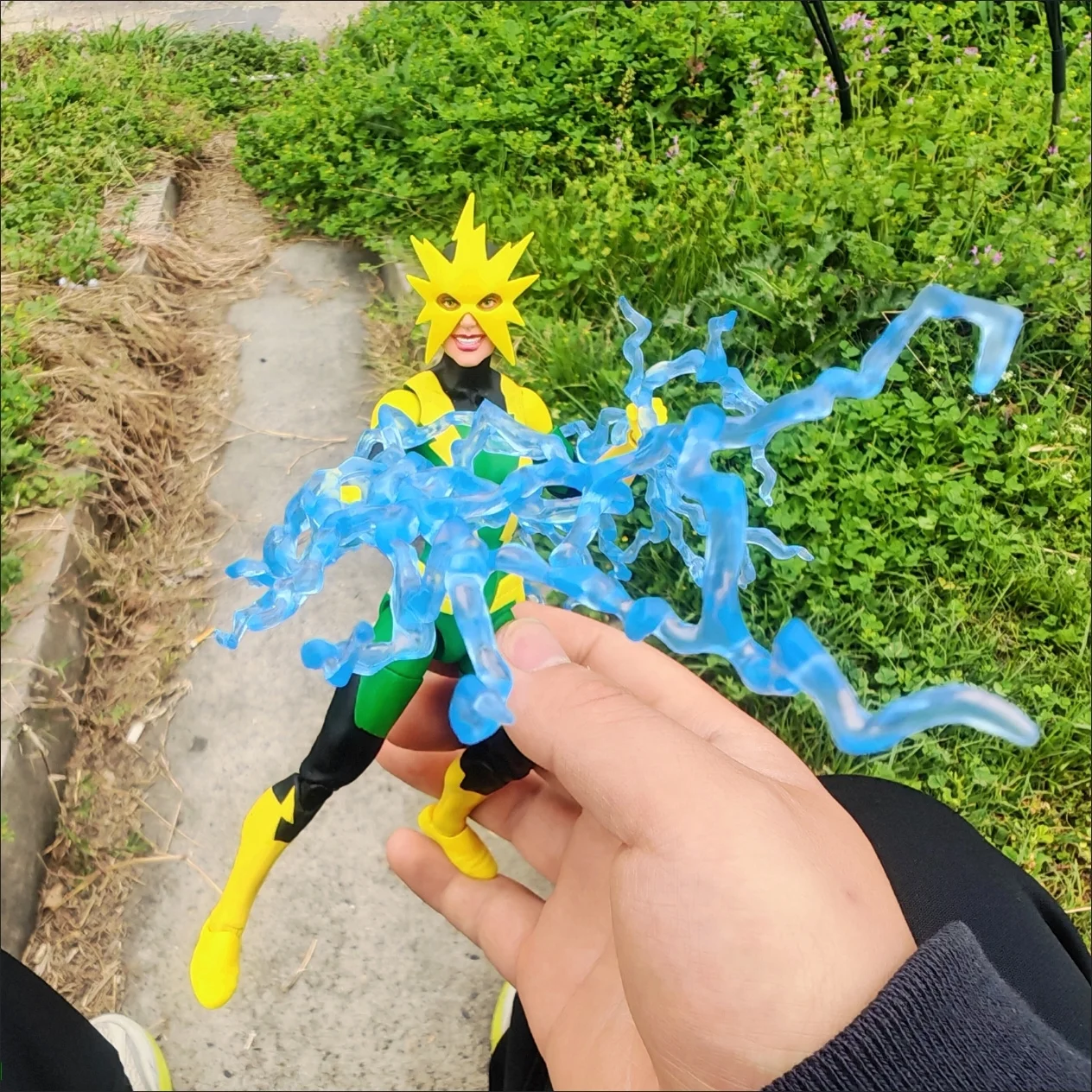 Marvel Spider Man villain Francine Frye hanging card electric figurine all joint movable doll office ornament collection gift
Marvel Spider Man villain Francine Frye hanging card electric figurine all joint movable doll office ornament collection gift