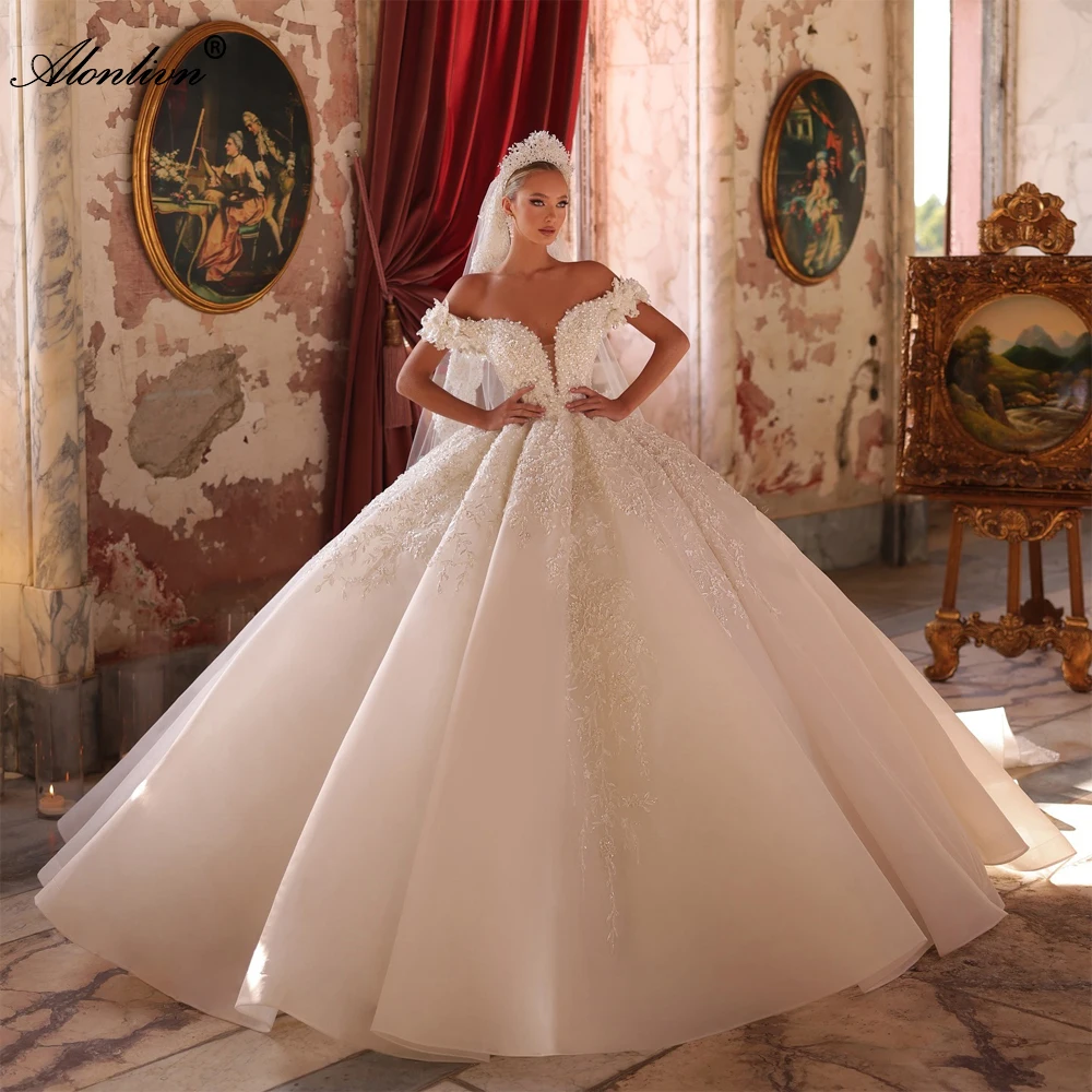 Alonlivn Custom Made Luxury Beading Appliques Lace V-Neck Ball Gown Wedding Dress Elegant Lace Off Shoulder Sleeves Bridal Gowns
Alonlivn Custom Made Luxury Beading Appliques Lace V-Neck Ball Gown Wedding Dress Elegant Lace Off Shoulder Sleeves Bridal Gowns