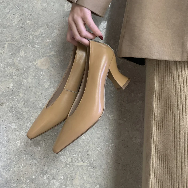 2025 new spring autumn women pumps natural leather 22-24.5cm cowhide+sheepskin+pigskin square toe women shoes slip on fashion
2025 new spring autumn women pumps natural leather 22-24.5cm cowhide+sheepskin+pigskin square toe women shoes slip on fashion