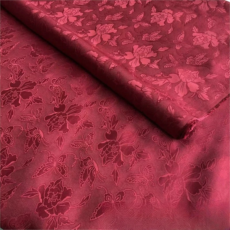 Jacquard silk flower-patterned fabric with perforated and hollowed-out for cheongsam Hanfu dress
Jacquard silk flower-patterned fabric with perforated and hollowed-out for cheongsam Hanfu dress
