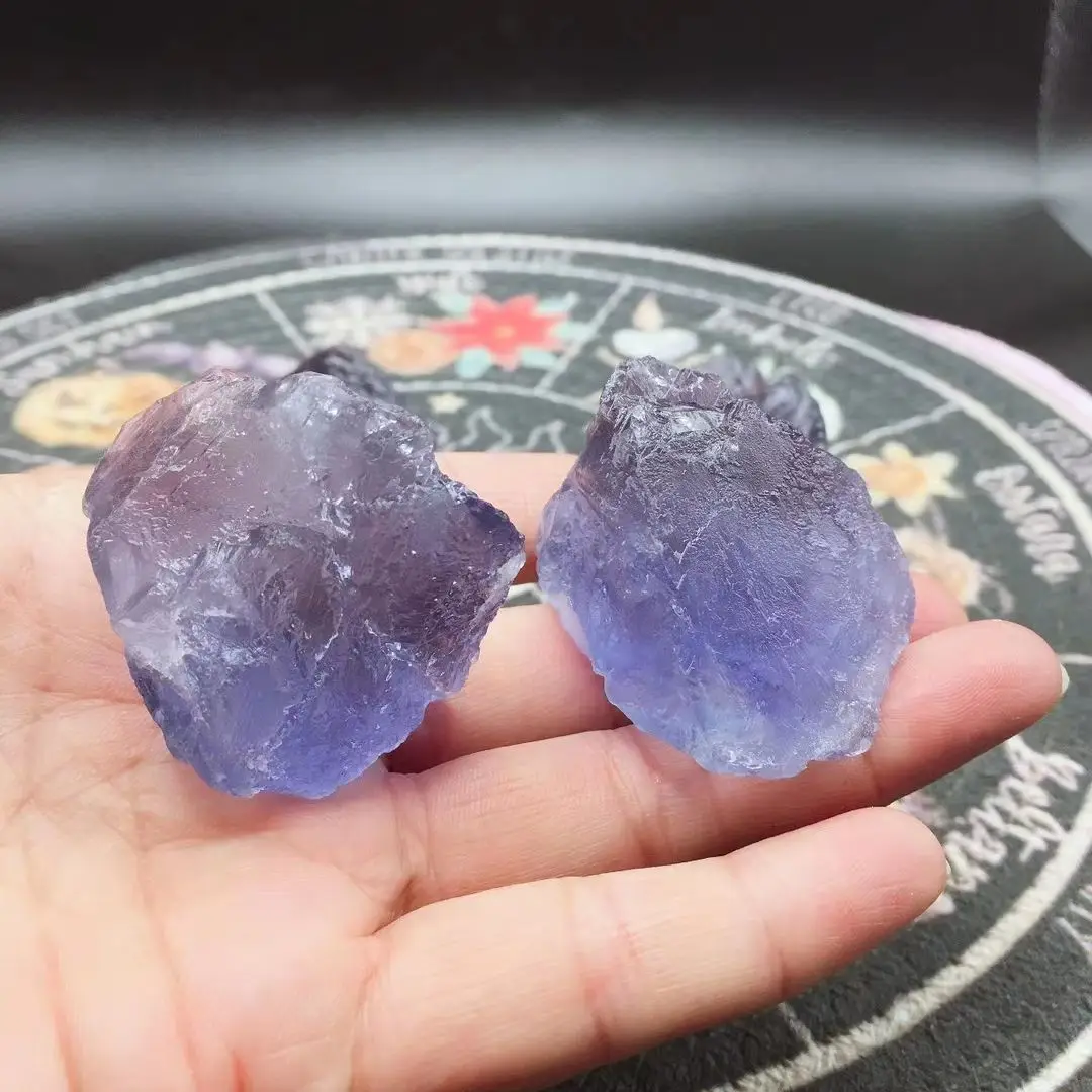 1000g/bag Natural dream purple fluorite mineral specimen HEALING CRYSTAL QUARTZ GEM original stone teaching home decoration
1000g/bag Natural dream purple fluorite mineral specimen HEALING CRYSTAL QUARTZ GEM original stone teaching home decoration