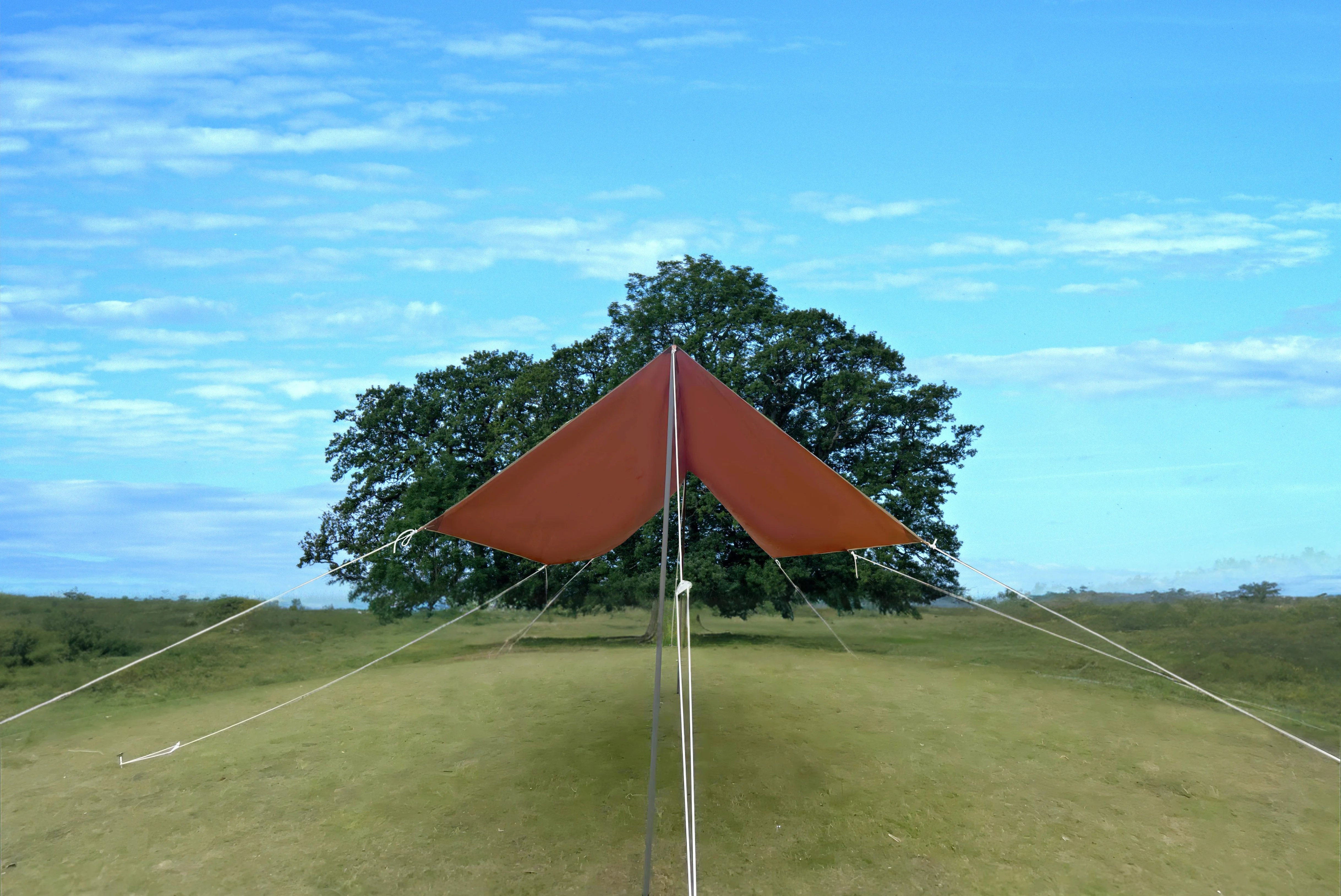 Outdoor Foldable Waterproof Camping Tarp Tent Rain Fly & Beach Sun Shelter, Wind-Resistant, Brown.
Outdoor Foldable Waterproof Camping Tarp Tent Rain Fly & Beach Sun Shelter, Wind-Resistant, Brown.