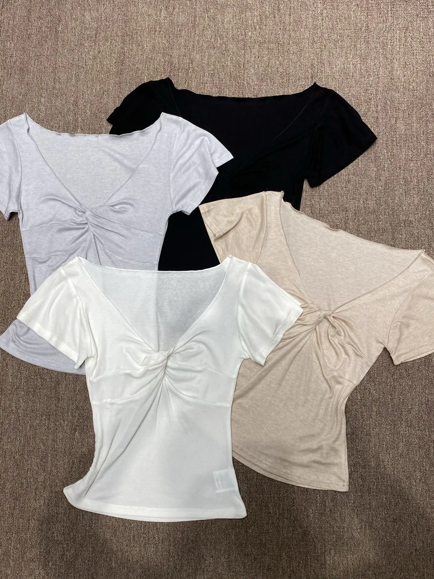 Slimming V-Neck Knot Short Sleeve T-Shirt Women's Simple Daily Commute Thin Style Fashionable All-Match Cotton Moisture Wicking
Slimming V-Neck Knot Short Sleeve T-Shirt Women's Simple Daily Commute Thin Style Fashionable All-Match Cotton Moisture Wicking