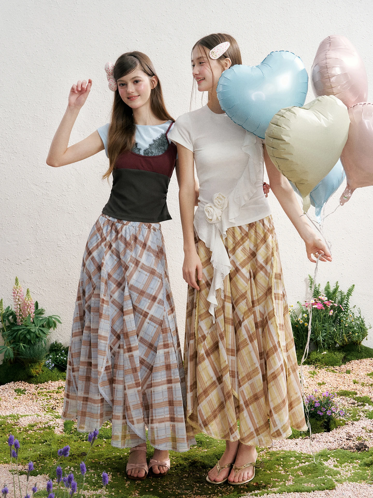 Romantic Retro Striped A-Line Skirt Women's High Waist Polyester Fiber Summer New Style Versatile Half-length Skirt
Romantic Retro Striped A-Line Skirt Women's High Waist Polyester Fiber Summer New Style Versatile Half-length Skirt