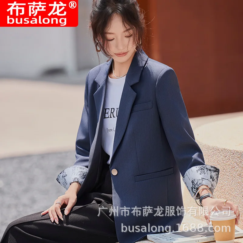 2025Новый стильный модный костюм, повседневный женский профессиональный пиджак с длинными рукавами, официальная женская одинарная куртка, рабочая одежда1877
2025Новый стильный модный костюм, повседневный женский профессиональный пиджак с длинными рукавами, официальная женская одинарная куртка, рабочая одежда1877