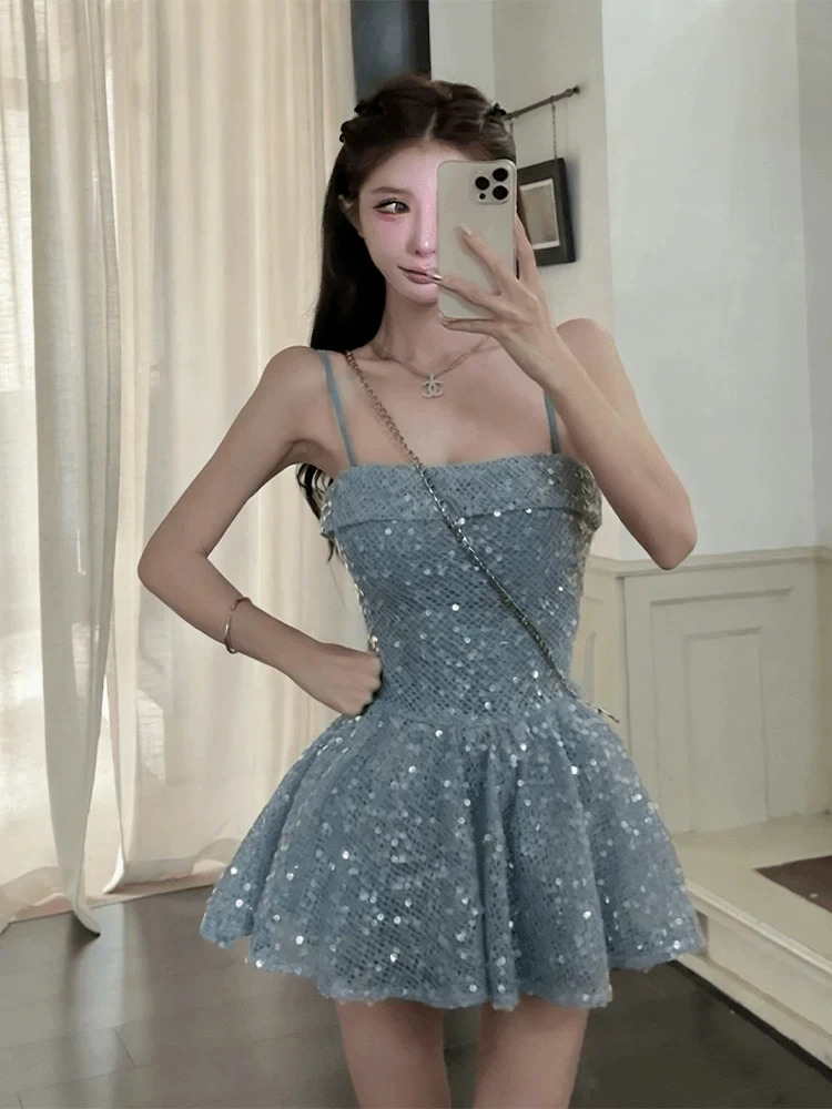 XZY Korean Style Heavy Bead Halter Dress Women's plus Size Summer Waist Cinching Short Skirt Elegant Bright Thread Party Wear
XZY Korean Style Heavy Bead Halter Dress Women's plus Size Summer Waist Cinching Short Skirt Elegant Bright Thread Party Wear