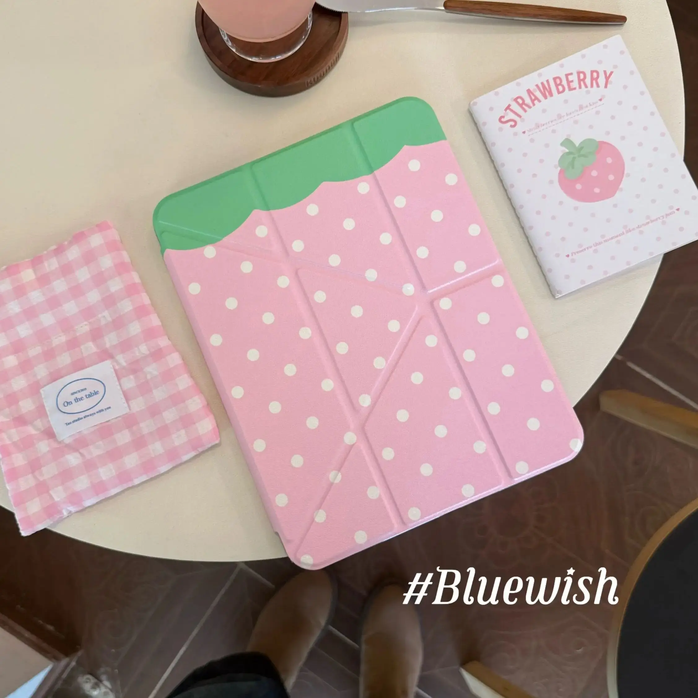 Korean Ins Pink Strawberry Polka Dots 3+Y Fold For iPad Case iPad Air 7 6 5 4 Pro Mini 10 Cute Anti-Bend Cover with Pencil Slot
Korean Ins Pink Strawberry Polka Dots 3+Y Fold For iPad Case iPad Air 7 6 5 4 Pro Mini 10 Cute Anti-Bend Cover with Pencil Slot