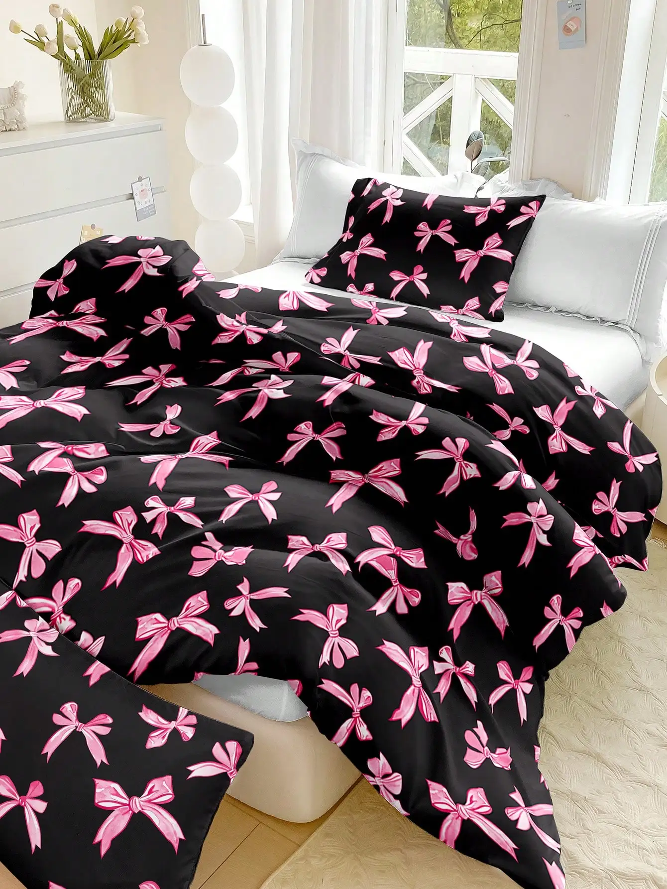 Комплект постельного белья из 3 предметов с принтом в виде бантов - пододеяльник + 2 наволочки, мягкий полиэстер, для круглогодичного использования
Комплект постельного белья из 3 предметов с принтом в виде бантов - пододеяльник + 2 наволочки, мягкий полиэстер, для круглогодичного использования