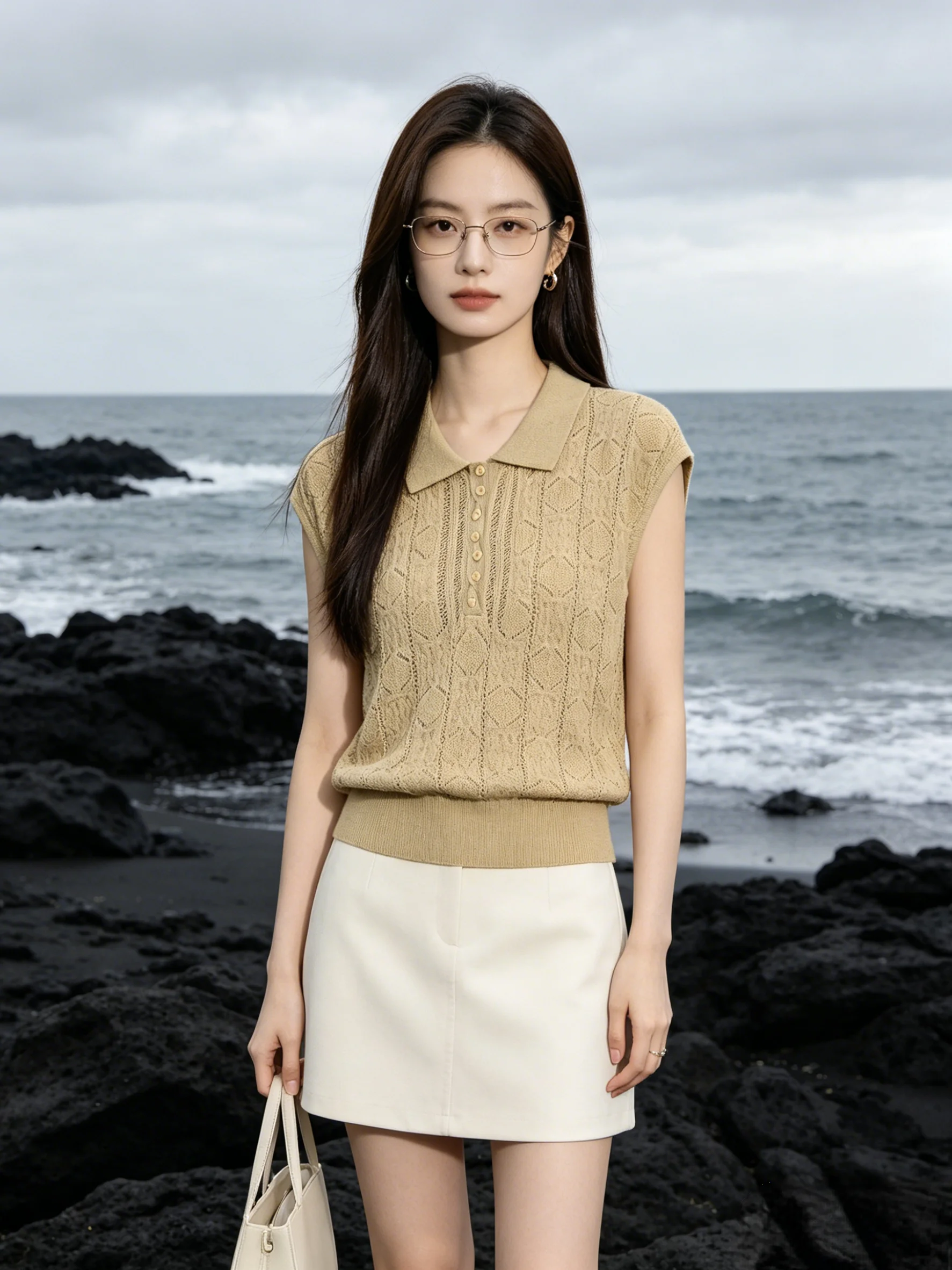 Summer Fashionable Skin-friendly Breathable Knitted Embroidered Neck Sleeveless Vest Anti-aging Top Soft Korean Style
Summer Fashionable Skin-friendly Breathable Knitted Embroidered Neck Sleeveless Vest Anti-aging Top Soft Korean Style
