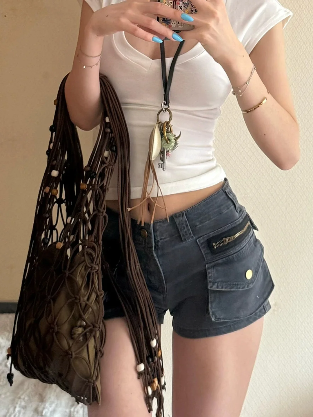 Summer New American Style Slim Fit Denim Shorts Women plus Size Curvy High Waist Flattering A-Line Hot Pants Tight Jeans
Summer New American Style Slim Fit Denim Shorts Women plus Size Curvy High Waist Flattering A-Line Hot Pants Tight Jeans