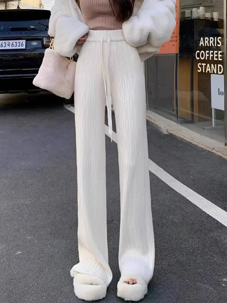 White Skin Tone Elastic Waist Knitted Wide Leg Pants Women's Spring Autumn Drape Loose Casual Vertical Stripe Straight Tube L...
White Skin Tone Elastic Waist Knitted Wide Leg Pants Women's Spring Autumn Drape Loose Casual Vertical Stripe Straight Tube L...