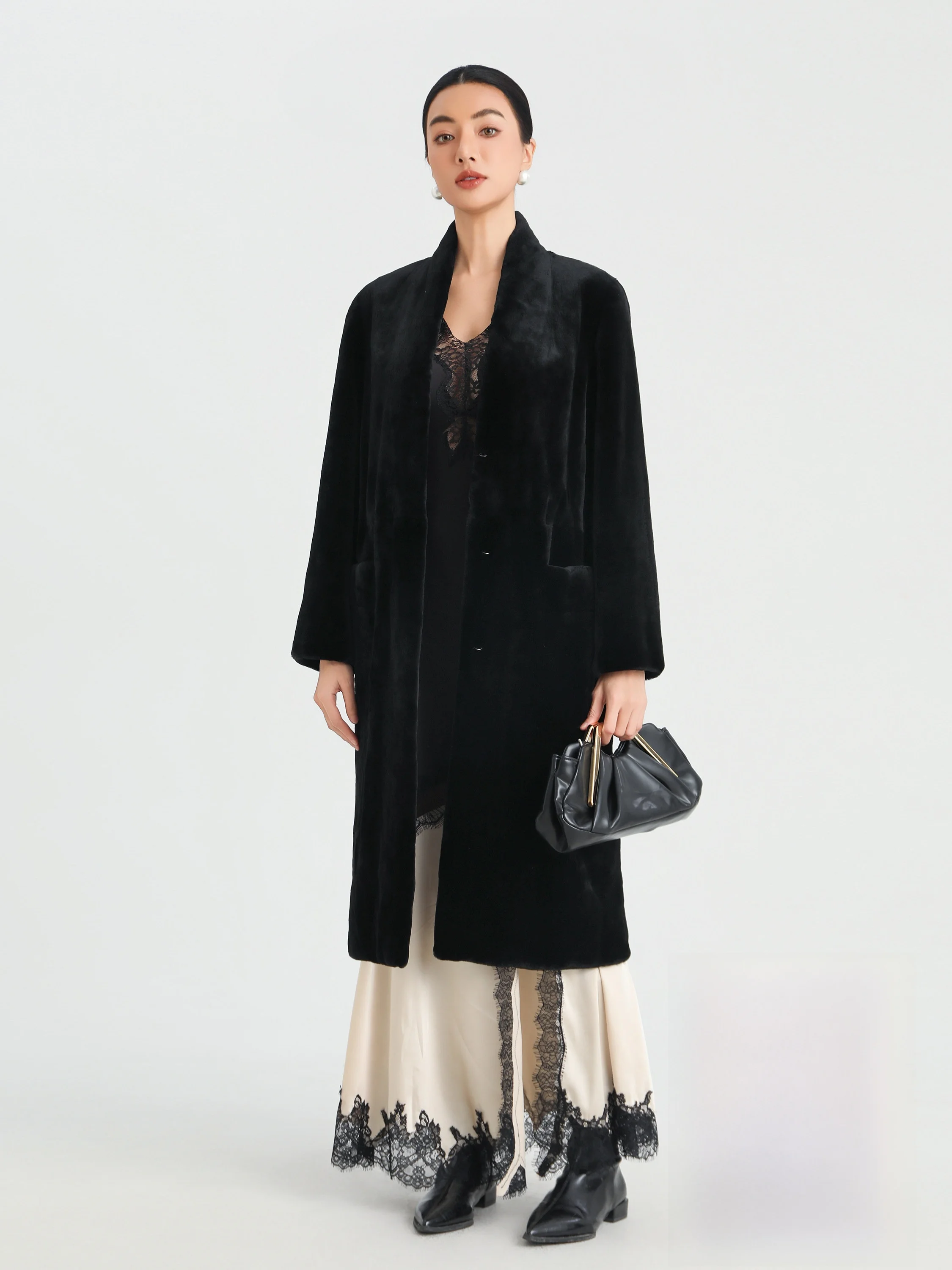 Пальто Bello Copenhagen M22523 с длинным V-образным вырезом и мехом, простое и элегантное, гарантированное тепло, для женской зимней верхней одежды
Пальто Bello Copenhagen M22523 с длинным V-образным вырезом и мехом, простое и элегантное, гарантированное тепло, для женской зимней верхней одежды