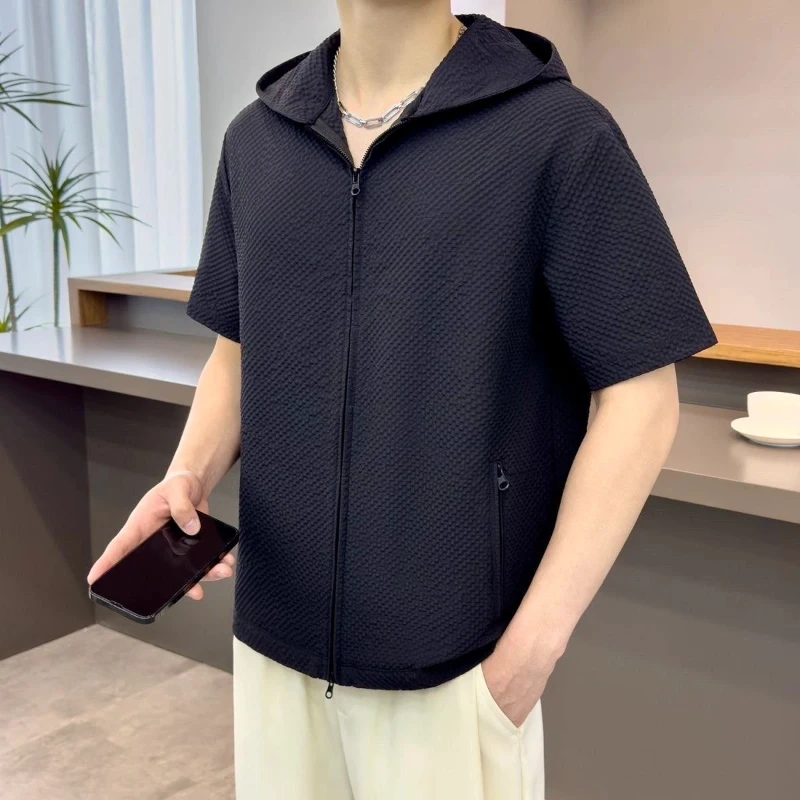 Men's Summer Popular Fashion Versatile Black Hooded Zip Short Sleeve Shirt Handsome Casual Loose Blouse
Men's Summer Popular Fashion Versatile Black Hooded Zip Short Sleeve Shirt Handsome Casual Loose Blouse