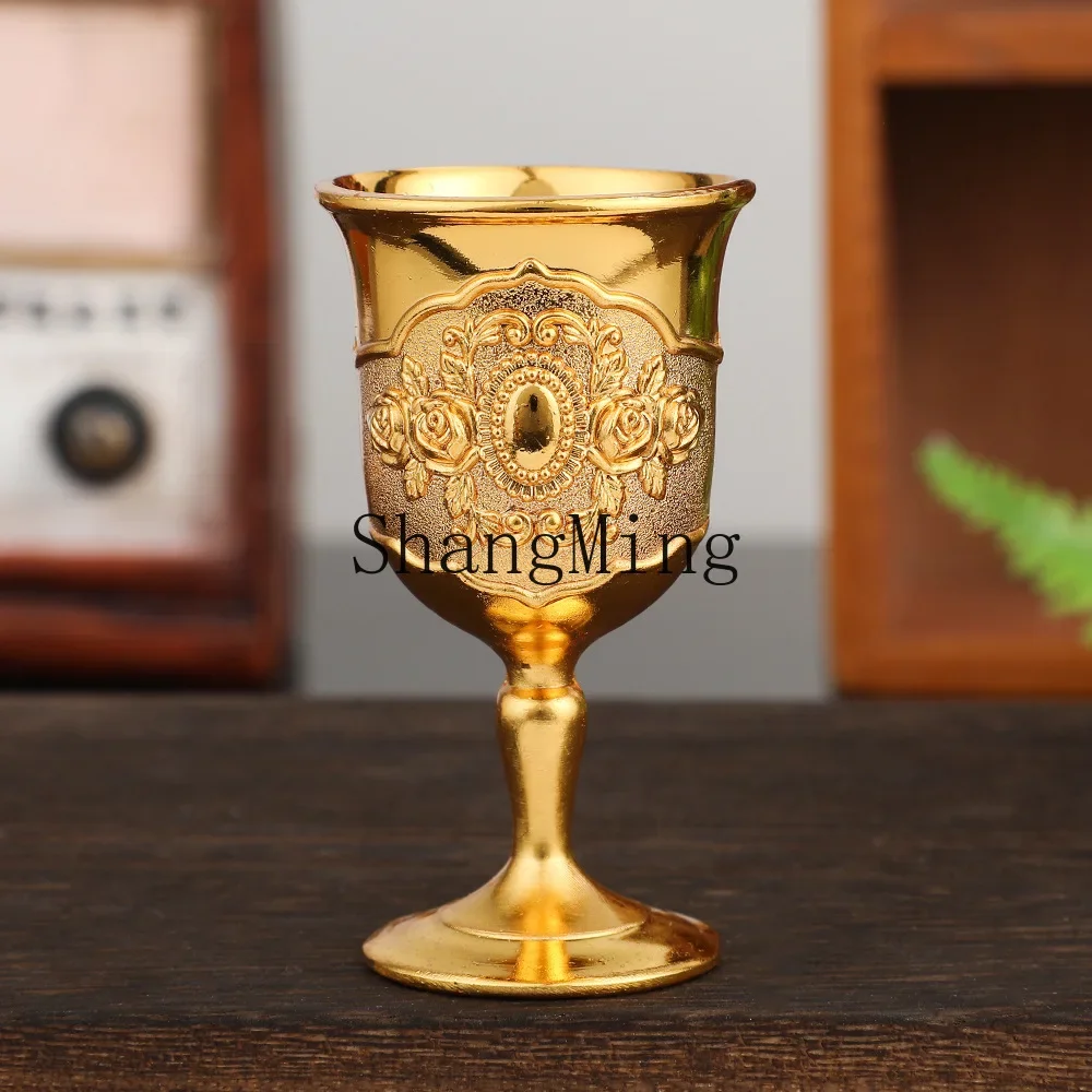 CL light luxury retro Baijiu cup creative one-bite cup metal household Baijiu cup exquisite wine set ornament small
CL light luxury retro Baijiu cup creative one-bite cup metal household Baijiu cup exquisite wine set ornament small