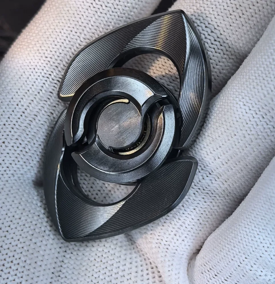 Used EDC NB Little Dolphin Top Zirconium CD Pattern spinner Fingertip gyroscope Decompression toys
Used EDC NB Little Dolphin Top Zirconium CD Pattern spinner Fingertip gyroscope Decompression toys
