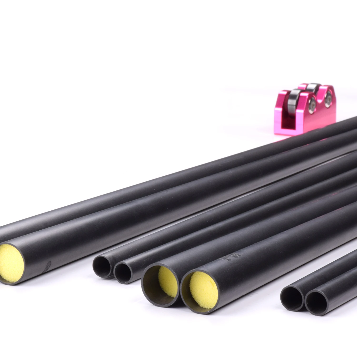 Smooth 3K carbon fiber cue shaft, high strength, well-balanced for snooker.
Smooth 3K carbon fiber cue shaft, high strength, well-balanced for snooker.