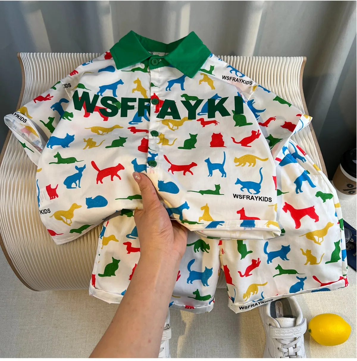 Boys' Short sleeved Shirt Set Summer 2025 New Handsome Children's Fashionable Thin Two piece Set
Boys' Short sleeved Shirt Set Summer 2025 New Handsome Children's Fashionable Thin Two piece Set