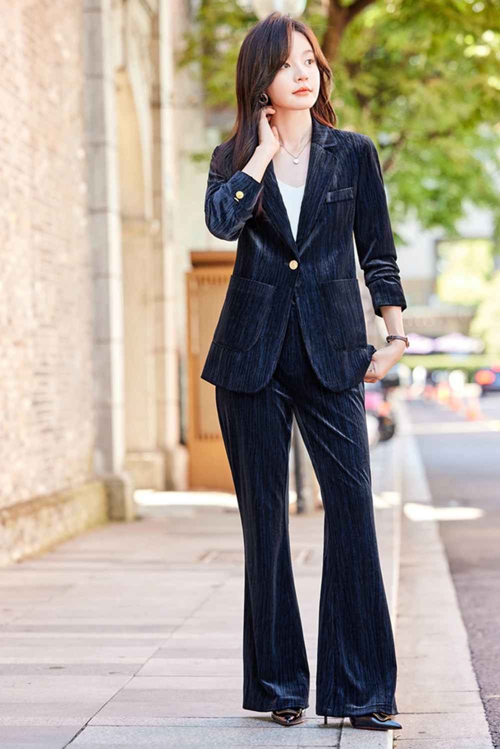 China Humen Clothing Wholesale City Golden Velvet Jacket with Pants Two piece Pants, Blue, Coffee, Green Tri color Pants
China Humen Clothing Wholesale City Golden Velvet Jacket with Pants Two piece Pants, Blue, Coffee, Green Tri color Pants