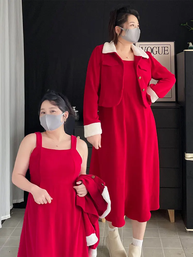 Комплект для подружки невесты больших размеров: красное платье свободного кроя, юбка А-силуэта с высокой талией и короткое пальто. Весенне-осенняя женская мода больших размеров.
Комплект для подружки невесты больших размеров: красное платье свободного кроя, юбка А-силуэта с высокой талией и короткое пальто. Весенне-осенняя женская мода больших размеров.