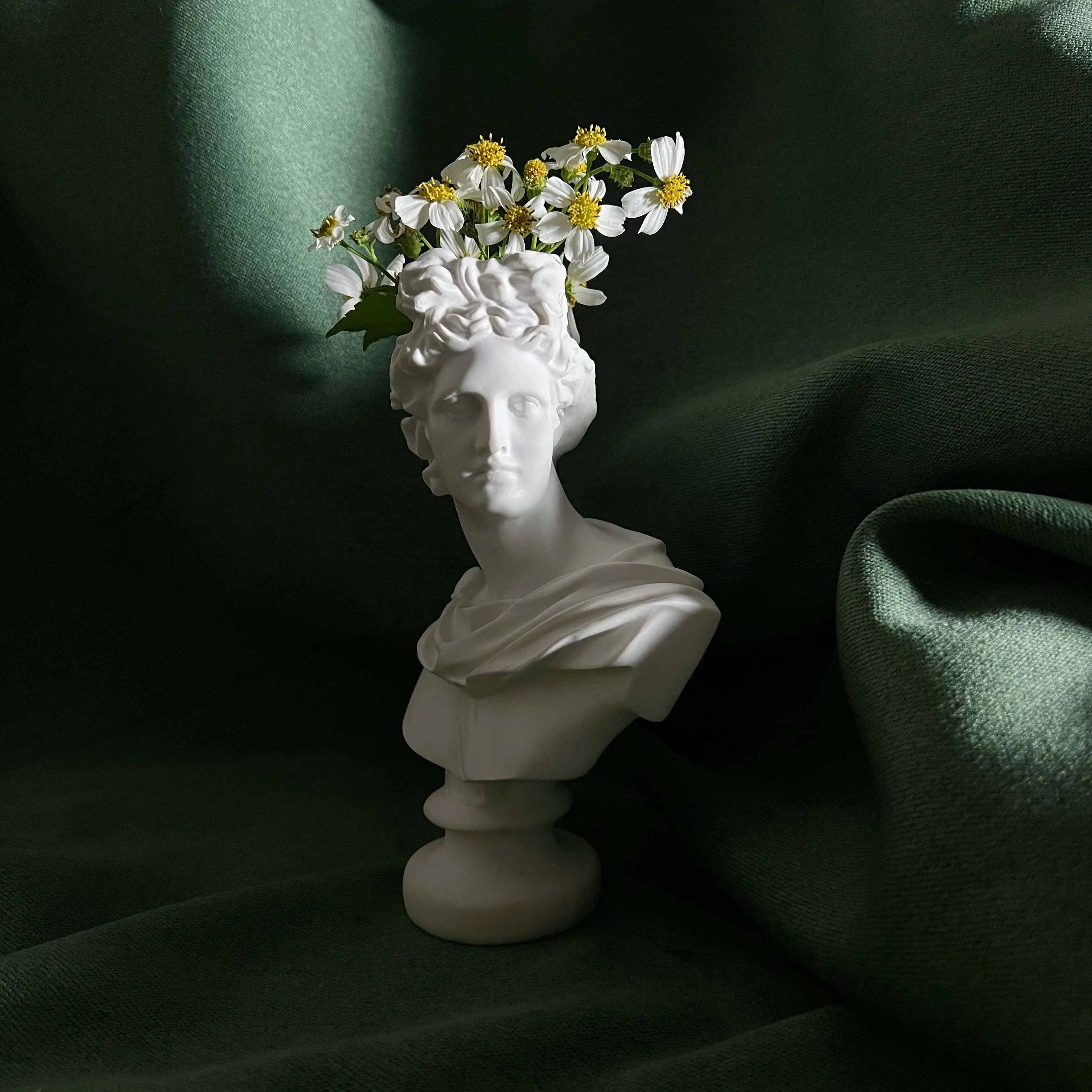Apollo Bust Sculpture Decoration, Resin Craft, Desktop Office Hotel Living Room Home Decoration, Collectibles 【S3-01】
Apollo Bust Sculpture Decoration, Resin Craft, Desktop Office Hotel Living Room Home Decoration, Collectibles 【S3-01】